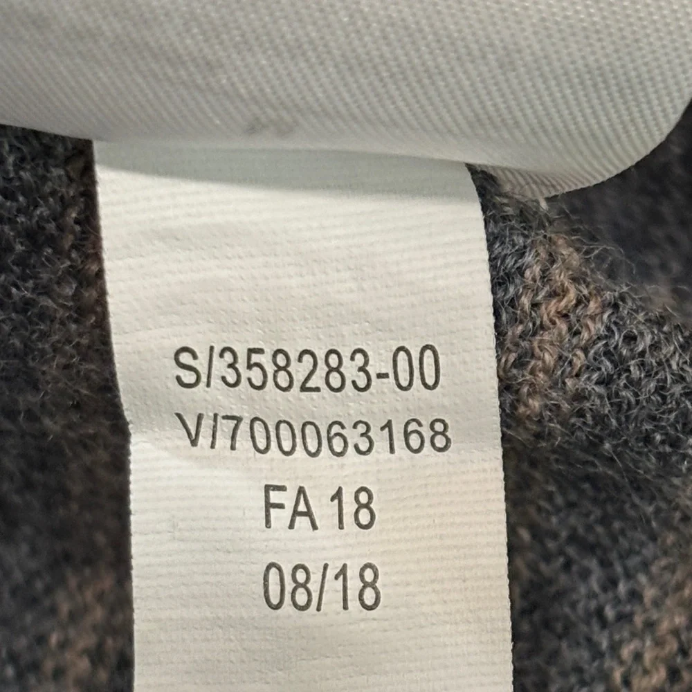 Banana Republic Women's Gray Striped V-Neck Sweater Medium 100% Merino Wool - Picture 7 of 7